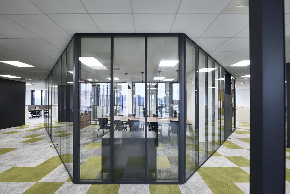 Cloisons Modulaire Couvre Joint Noir Bureaux Bcpe St Herblain Langlois Sobreti Nantes